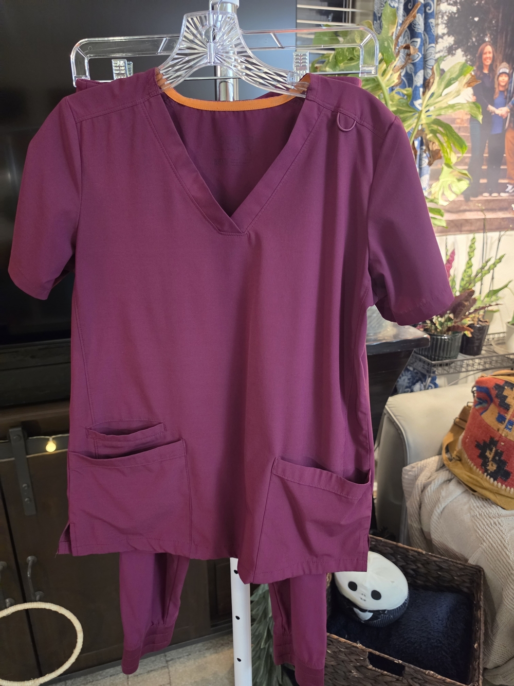 Women’s V-Neck Scrub Top in Plum